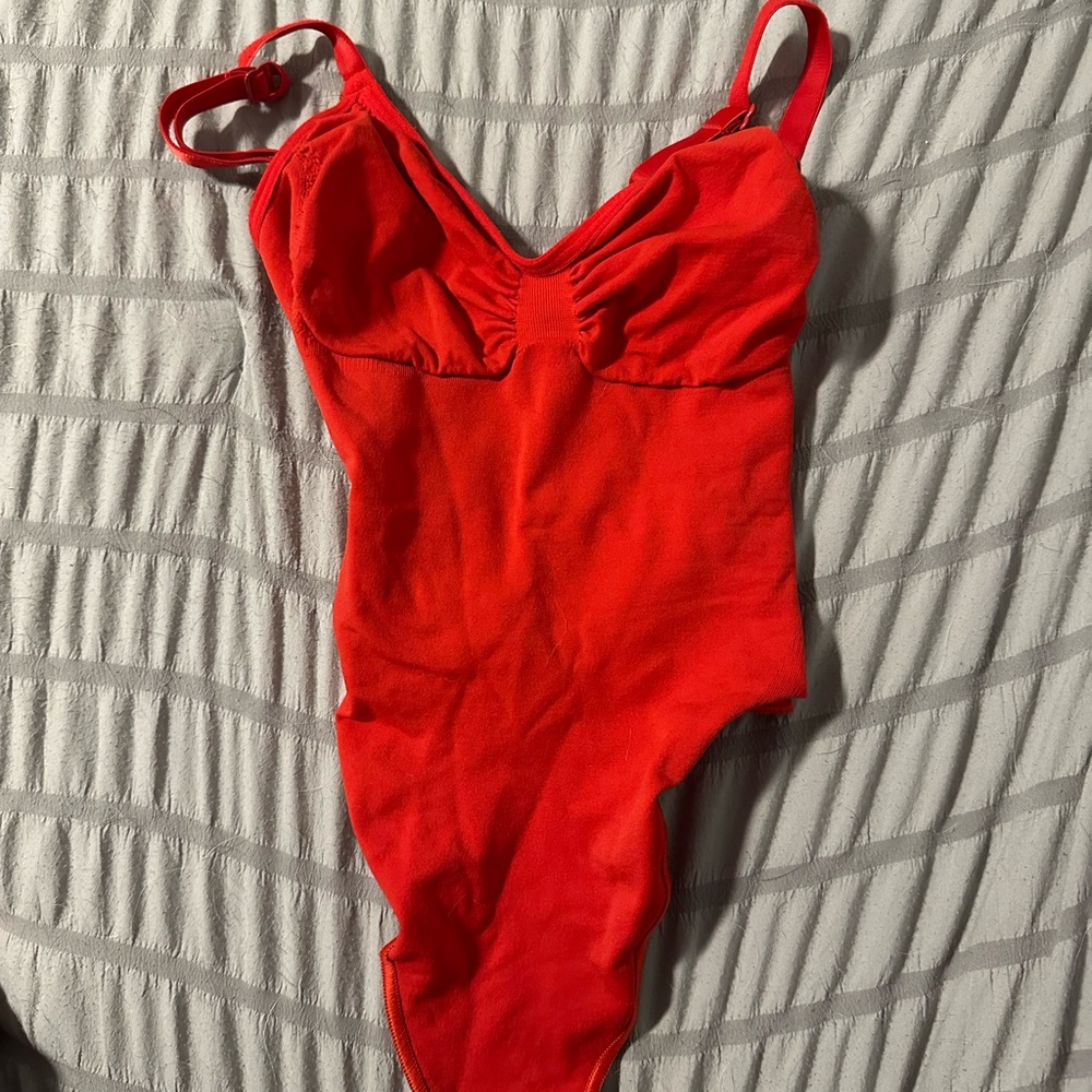 RARE Skims Seamless Sculpt Thong Bodysuit